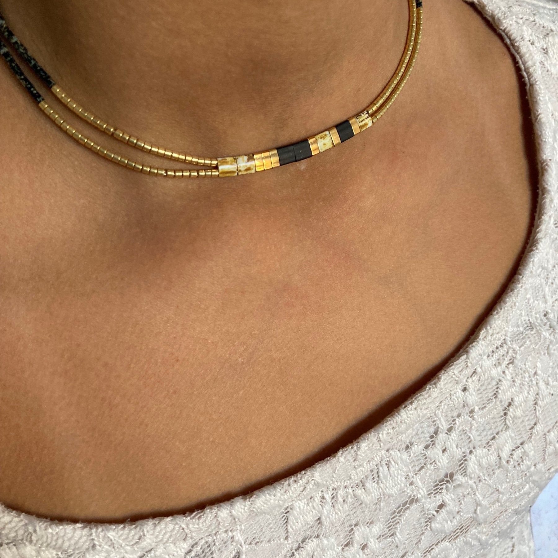 Double collier perles Miyuki plaqué or 24k et noir – collier fin bohème chic – acier inoxydable - Lagaleriepoetique