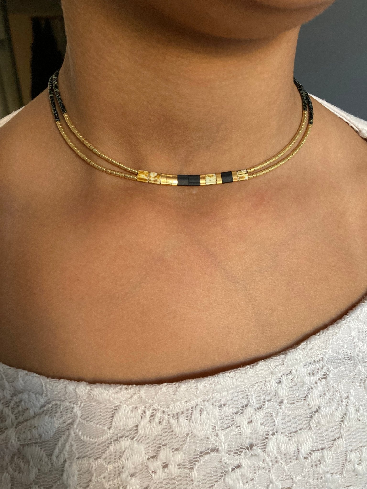 Double collier perles Miyuki plaqué or 24k et noir – collier fin bohème chic – acier inoxydable - Lagaleriepoetique